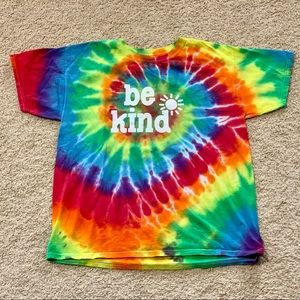 Girl’s Be Kind shirt